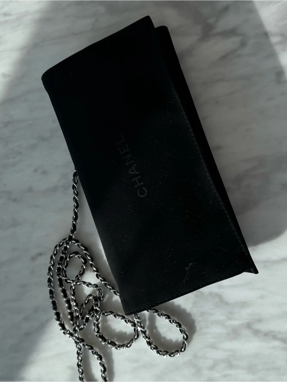Chanel Clutch in Chain / Black Caviar